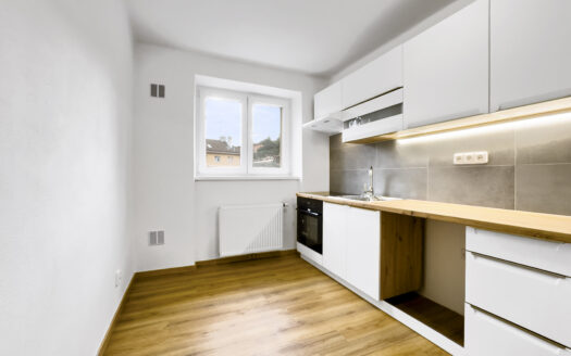 Pronájem bytu 2+1 po rekonstrukci – Brno-Židenice, ul. Skopalíkova